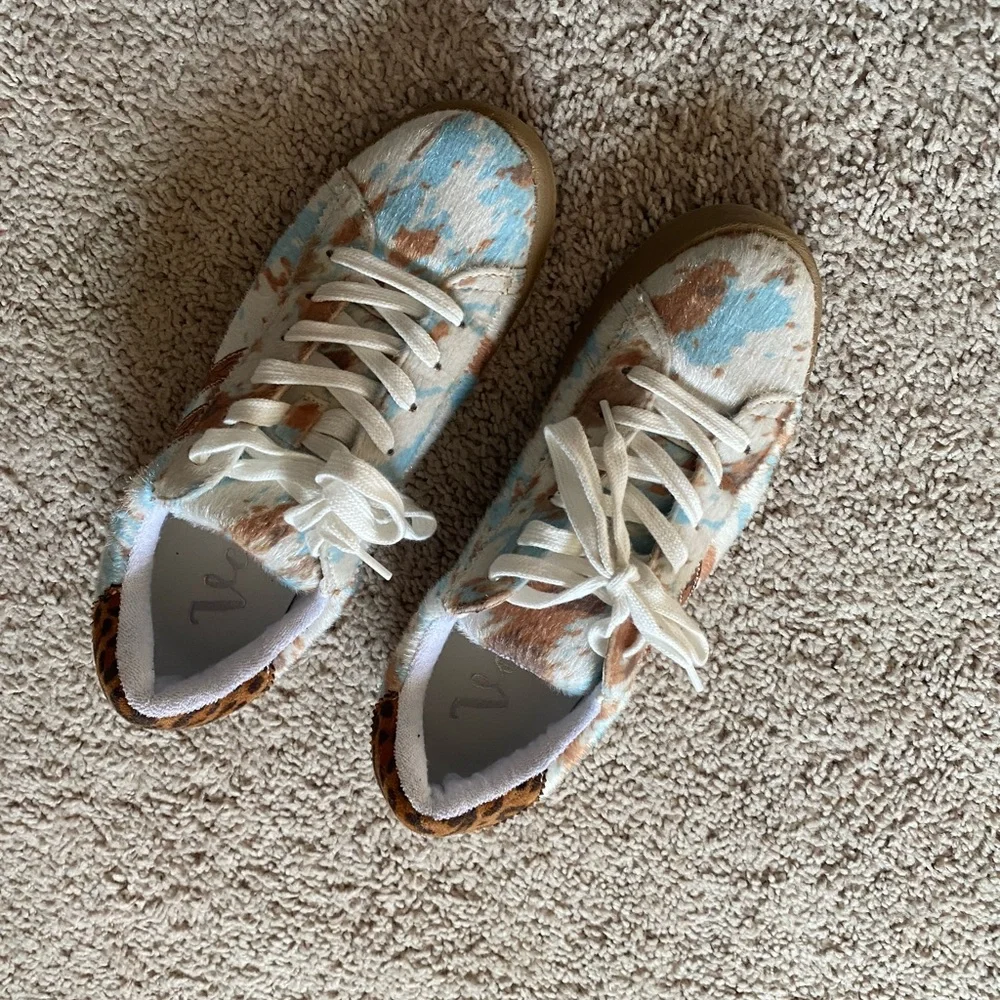 Very G Women's Sneakers in Blue and Brown - Picture 2 of 4